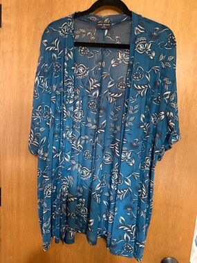 NWOT Women’s Lane Bryant Teal Floral Open-Front Short Sleeve Kimono